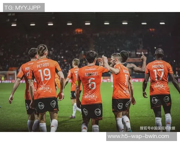 法甲本赛季前17轮现场观众人数创新高达421万人次引发热议