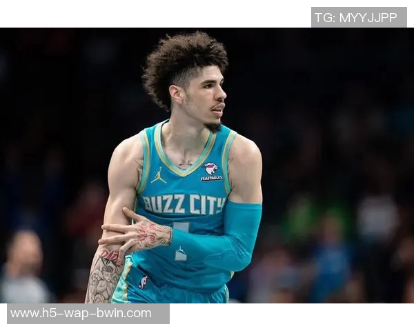 三球未来去向分析快船或拼首轮选秀开拓者互换潜力火箭用老范平衡阵容