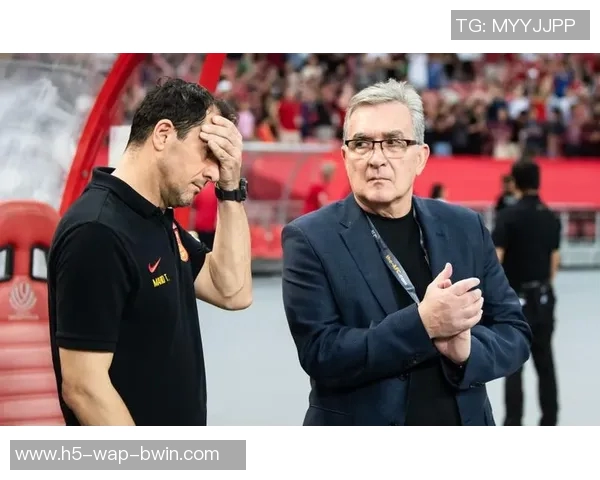 国足新篇章开启两位老帅离场里皮伊万相继告别足球舞台 国足新篇章开启两位老帅离场里皮伊万相继告别足球舞台