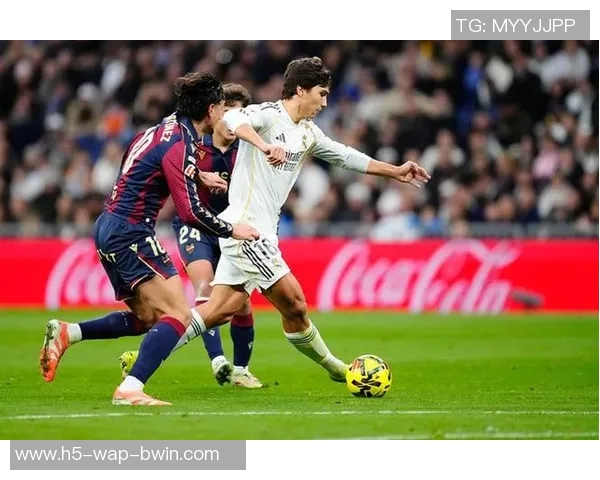 回家天塌了非洲杯决赛马内与迪亚斯对决利雅得胜利与皇马近期状态堪忧 回家天塌了非洲杯决赛马内与迪亚斯对决利雅得胜利与皇马近期状态堪忧